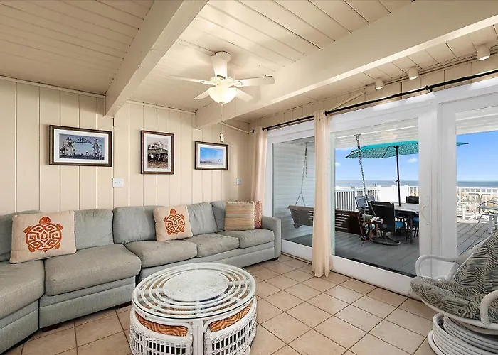 Holiday home Beautiful Direct Ocean Front Townhome In Sea Village With Relaxing Ocean Views!