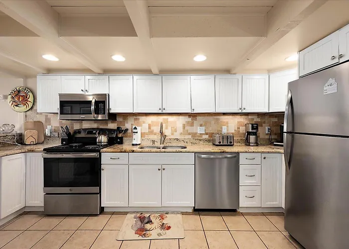 Beautiful Direct Ocean Front Townhome In Sea Village With Relaxing Ocean Views! *