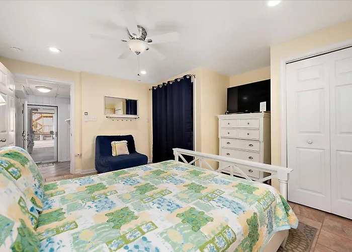 Beautiful Direct Ocean Front Townhome In Sea Village With Relaxing Ocean Views! Ocean City