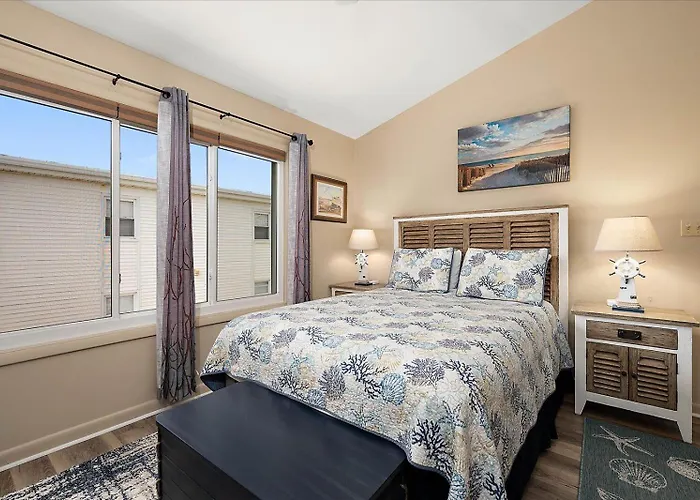 Beautiful Direct Ocean Front Townhome In Sea Village With Relaxing Ocean Views! *