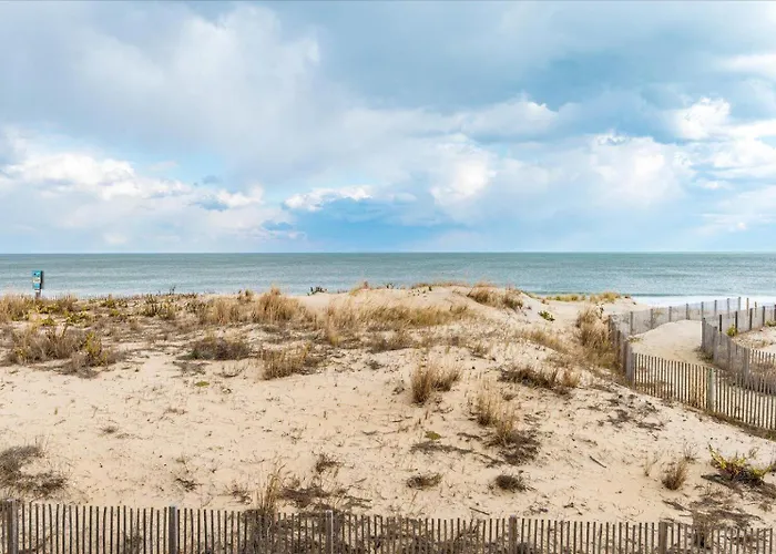 Holiday home Beautiful Direct Ocean Front Townhome In Sea Village With Relaxing Ocean Views!