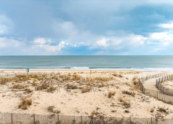 Holiday home Beautiful Direct Ocean Front Townhome In Sea Village With Relaxing Ocean Views!