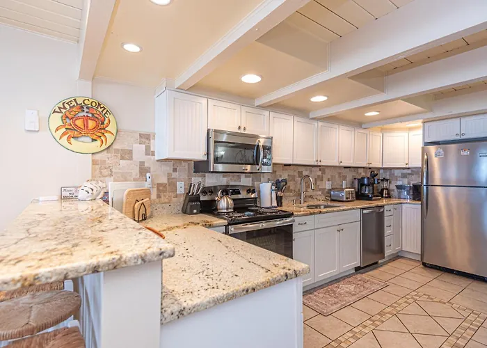 Beautiful Direct Ocean Front Townhome In Sea Village With Relaxing Ocean Views! *